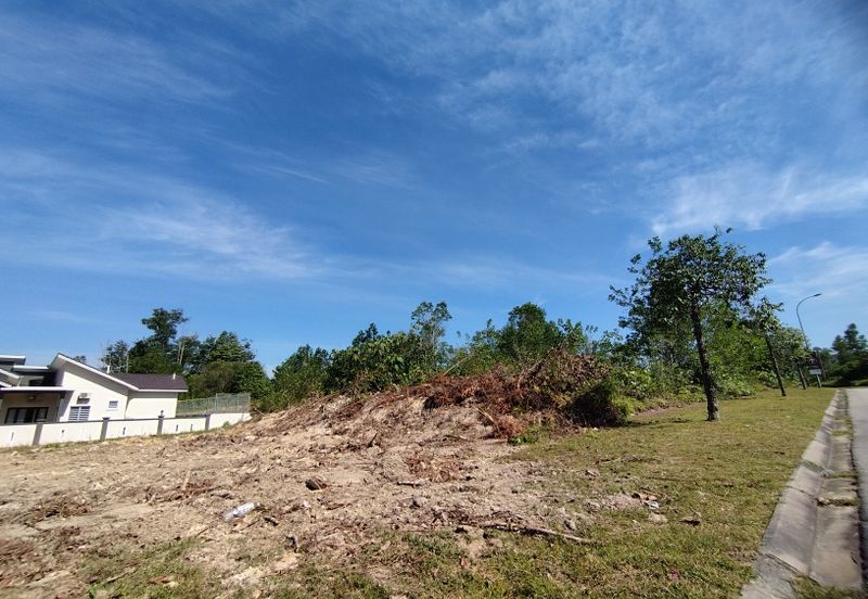 [Luas] Tanah Lot Banglo @ Embun Close Bandar Bukit Mahkota Seksyen 7 Kajang