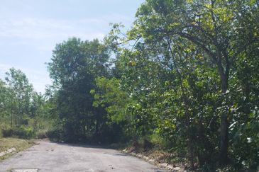 [Luas] Tanah Lot Banglo @ Embun Close Bandar Bukit Mahkota Seksyen 7 Kajang