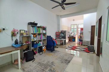 Taman Kiara Indah, Sikamat