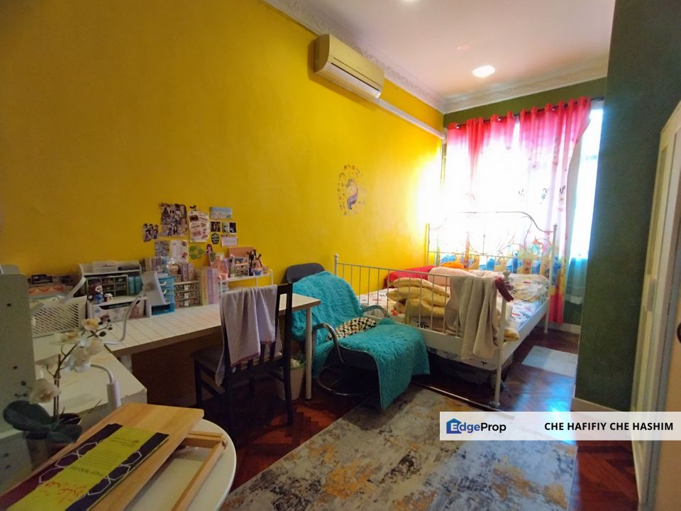 [Renovated | Extended] Double Storey Terrace @ Taman Kristal 2 Dengkil, Selangor, Dengkil