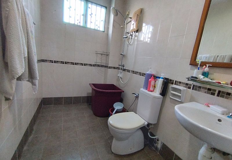 Taman Kristal, Dengkil