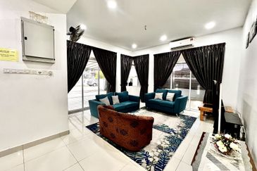 [Corner Lot] 2 Storey Bungalow @ Taman Anjung Ixora Bandar Baru Salak Tinggi Sepang 
