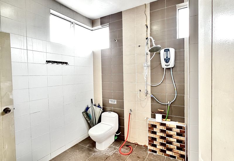 [Corner Lot] 2 Storey Bungalow @ Taman Anjung Ixora Bandar Baru Salak Tinggi Sepang 