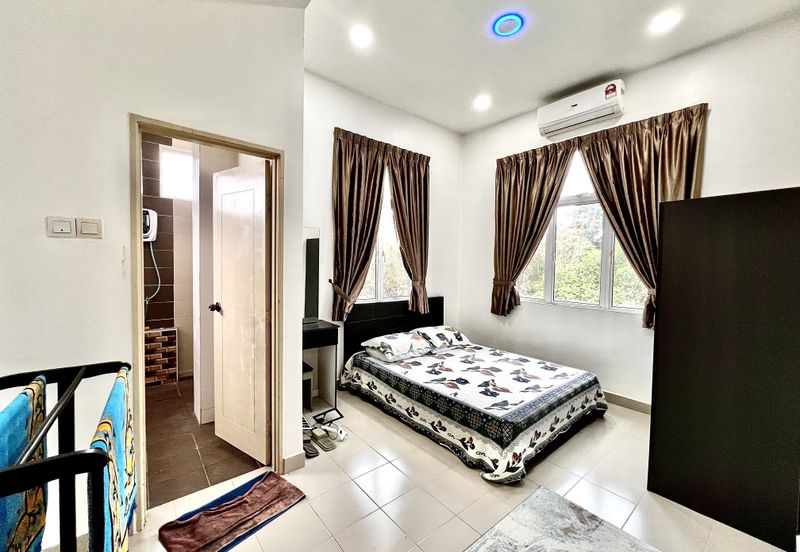 [Corner Lot] 2 Storey Bungalow @ Taman Anjung Ixora Bandar Baru Salak Tinggi Sepang 