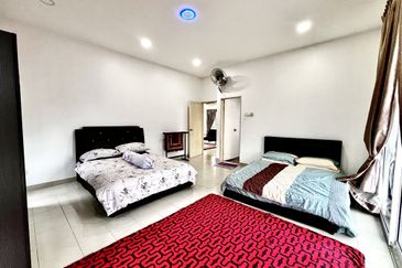 [Corner Lot] 2 Storey Bungalow @ Taman Anjung Ixora Bandar Baru Salak Tinggi Sepang 