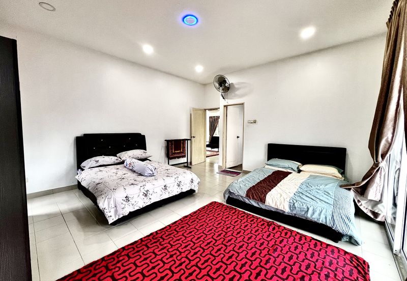 [Corner Lot] 2 Storey Bungalow @ Taman Anjung Ixora Bandar Baru Salak Tinggi Sepang 