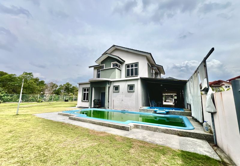 [Corner Lot] 2 Storey Bungalow @ Taman Anjung Ixora Bandar Baru Salak Tinggi Sepang 