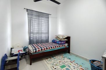 Safira Apartment, Seremban 2