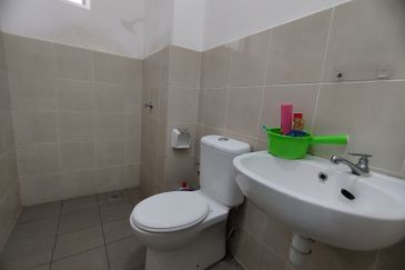 Safira Apartment, Seremban 2