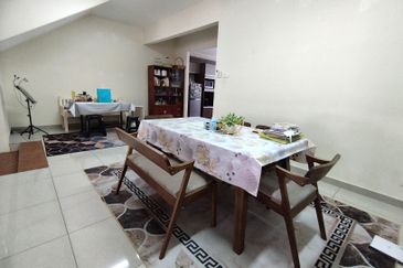 Perdana College Heights