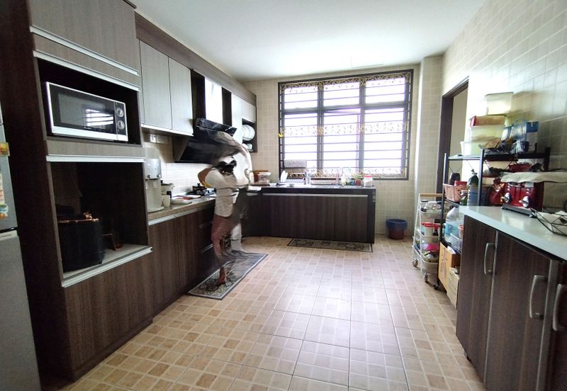 Perdana College Heights