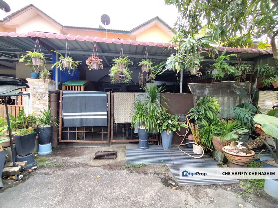 [Renovated | Facing Open] 2 Storey Terrace Taman Sri Putra @ Banting, Selangor, Banting