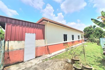 [Jalan Kebun] Single Storey Semi-D Taman Universiti @ Seksyen 30 Shah Alam