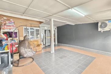 Taman Pinggiran Pedas