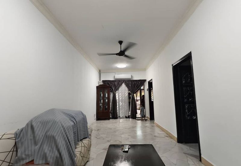 Taman Pinggiran Pedas