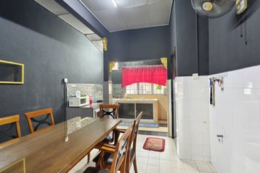 Taman Pinggiran Pedas