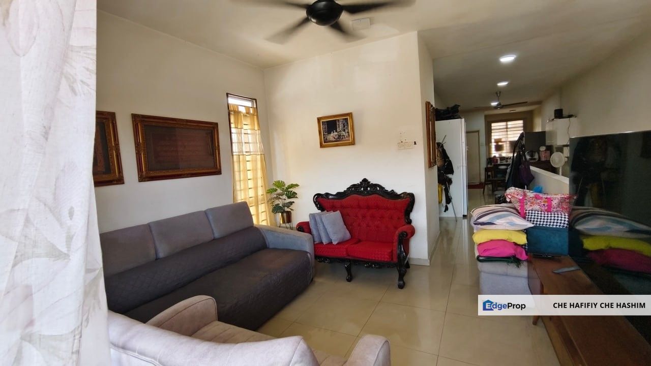 [Upper Floor] Townhouse Bayu Parkville @ Tmn Balakong Jaya , Selangor, Balakong