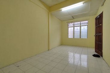 [Extended | Renovated] 2 Storey Terrace @ Taman Sri Damar Mantin