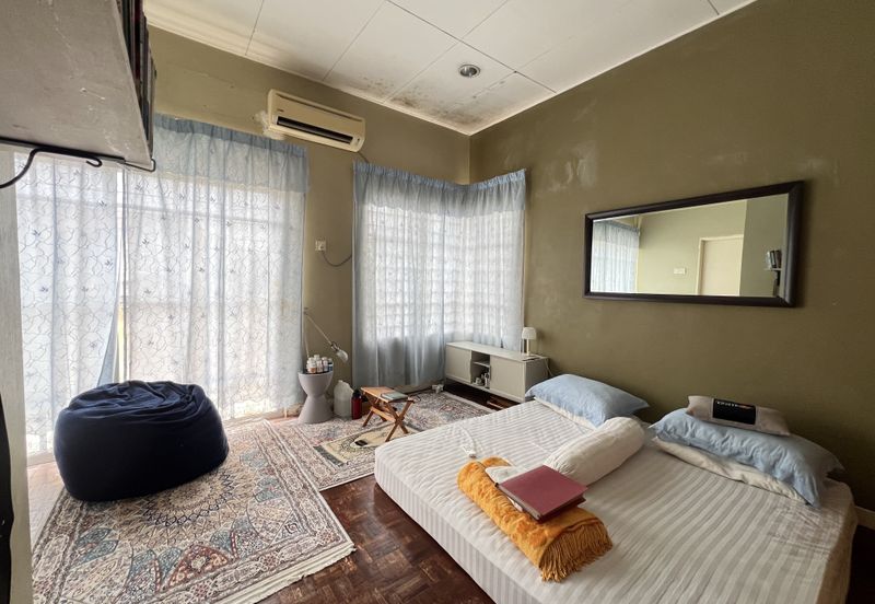 Seksyen 6 @ Bandar Bukit Mahkota