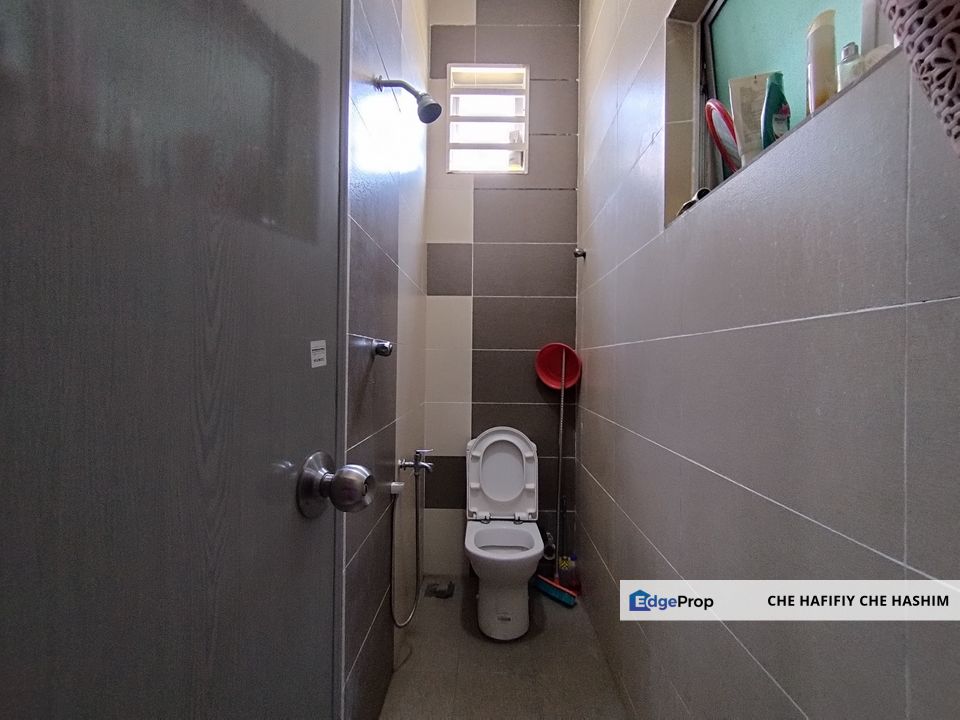 [Renovated | Extended] Semi-D Double Storey House Taman Cenderawasih Fasa 4 @ Banting, Selangor, Banting