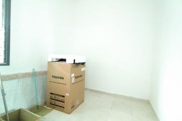 [Endlot | Extra Land Side & Back] Double Storey Taman Semarak Warisan @ Sepang