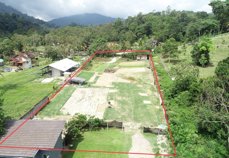 KAMPUNG JANDA BAIK