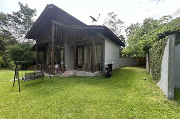 KAMPUNG JANDA BAIK