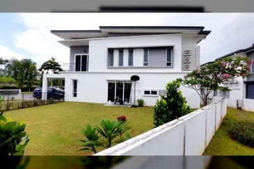 Parkfield Residences, Tropicana Heights