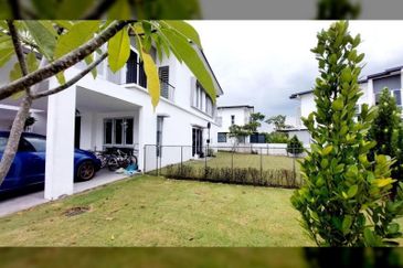 Parkfield Residences, Tropicana Heights