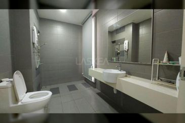 Parkfield Residences, Tropicana Heights