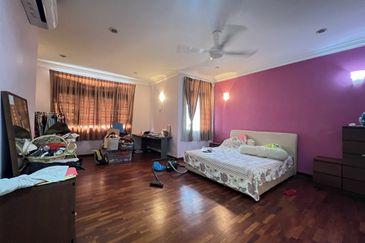 [Renovated] 2 Storey Superlink Bukit Jelutong @ Shah Alam