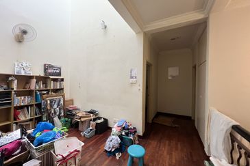 [Renovated] 2 Storey Superlink Bukit Jelutong @ Shah Alam