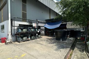 3 Storey Semi-D Factory @ Semenyih