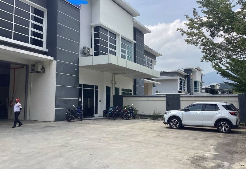 Semi-D Factory @ Semenyih