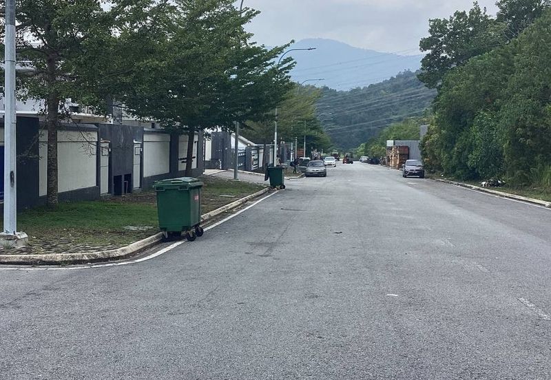 Semi-D Factory @ Semenyih