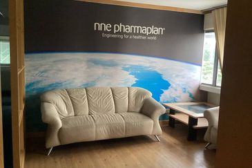 [Facing Mainrod] Warehouse @ Petaling Jaya For Sale & Rent [88,420sqft]