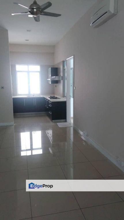 Amaya Saujana 4room big size unit with balcony high value, Selangor, Saujana 