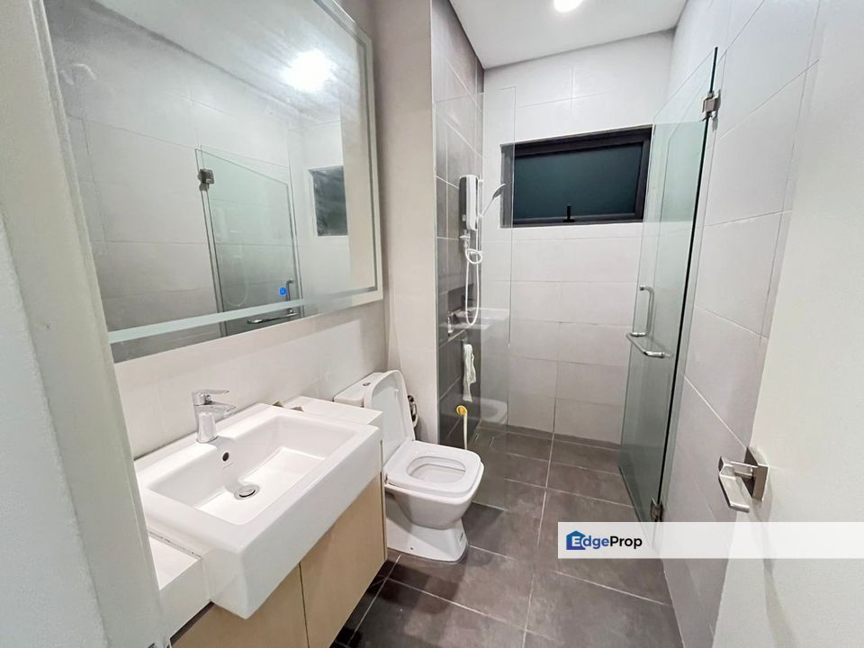 Interior Design 3 Bedroom with Link Bridge To Lrt Ara Damansara, Selangor, Ara Damansara