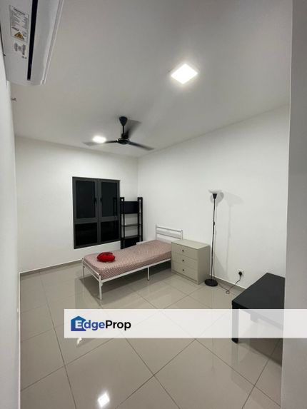 Partial Furnished 3 Bedrooms in D Quince Perdana, Selangor, Damansara Perdana