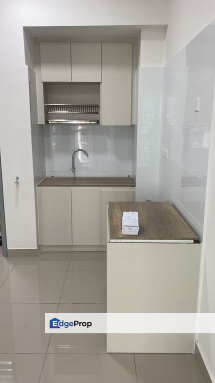 For Rent 2 Rooms Condo at 121 Residences Kayu Ara, Selangor, Kayu Ara