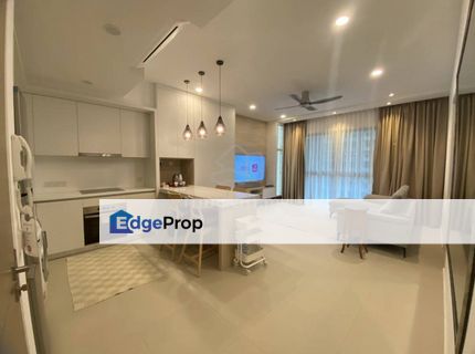 Pool View 1 Plus 1 Bedroom in Cantara Residence Rare, Selangor, Ara Damansara