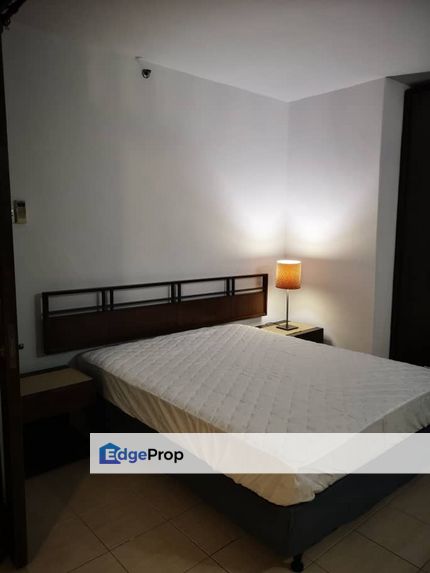 Well Maintained Fully Furnished Unit in Amcorp Mall near Lrt, Selangor, Petaling Jaya