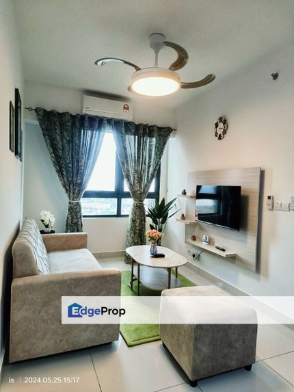 Beautiful Well Designed Unit In Edumetro Rare, Selangor, Subang Jaya