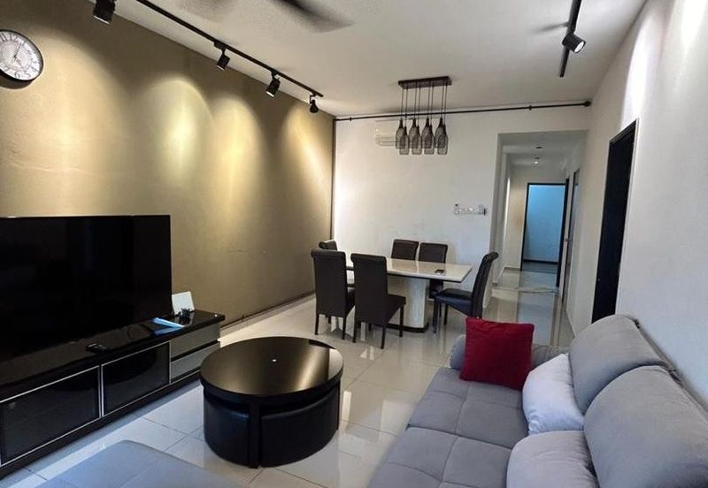 Mon Bisca, Bandar Baru Permas Jaya