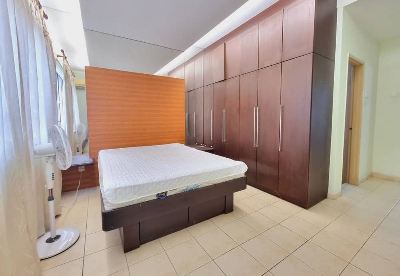 Prima Regency (Dorchester Court)