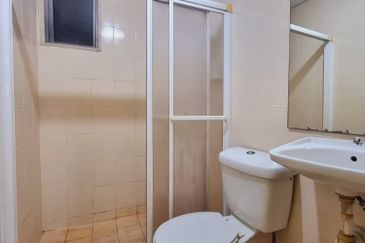 Prima Regency (Dorchester Court)