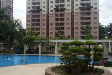 Prima Regency (Dorchester Court)