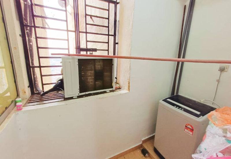 Indah Court Apartment