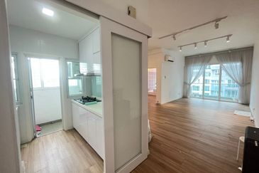 Seasons Luxury Apartments @ Amara Larkin