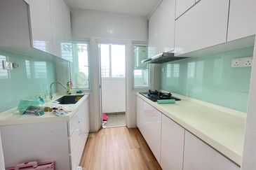 Seasons Luxury Apartments @ Amara Larkin